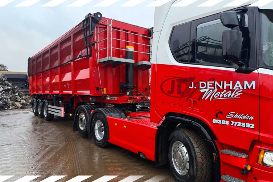 A #Throwback to 2024 when <a href="/JDenhamMetals/">J Denham Metals Ltd</a> took home our rugged 80yd³ 'Scrapbox' trailer, built for heavy scrap haul!  In a striking red &amp; paired with their #Scania - it looks brilliant up North!

Thanks for choosing Colson! 💪

#CustomerHighlight #Tippers #Scrap