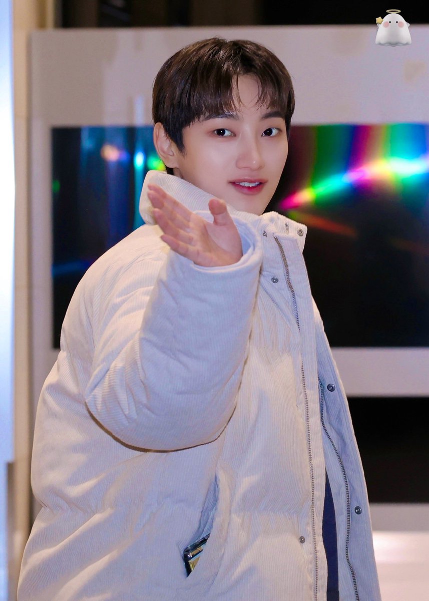 more_boogie's tweet photo. 250203 EBS 밤의 라디오 출근

#영광 #YEONGGWANG
#배너 #VANNER https://t.co/dgXZyIKuFG