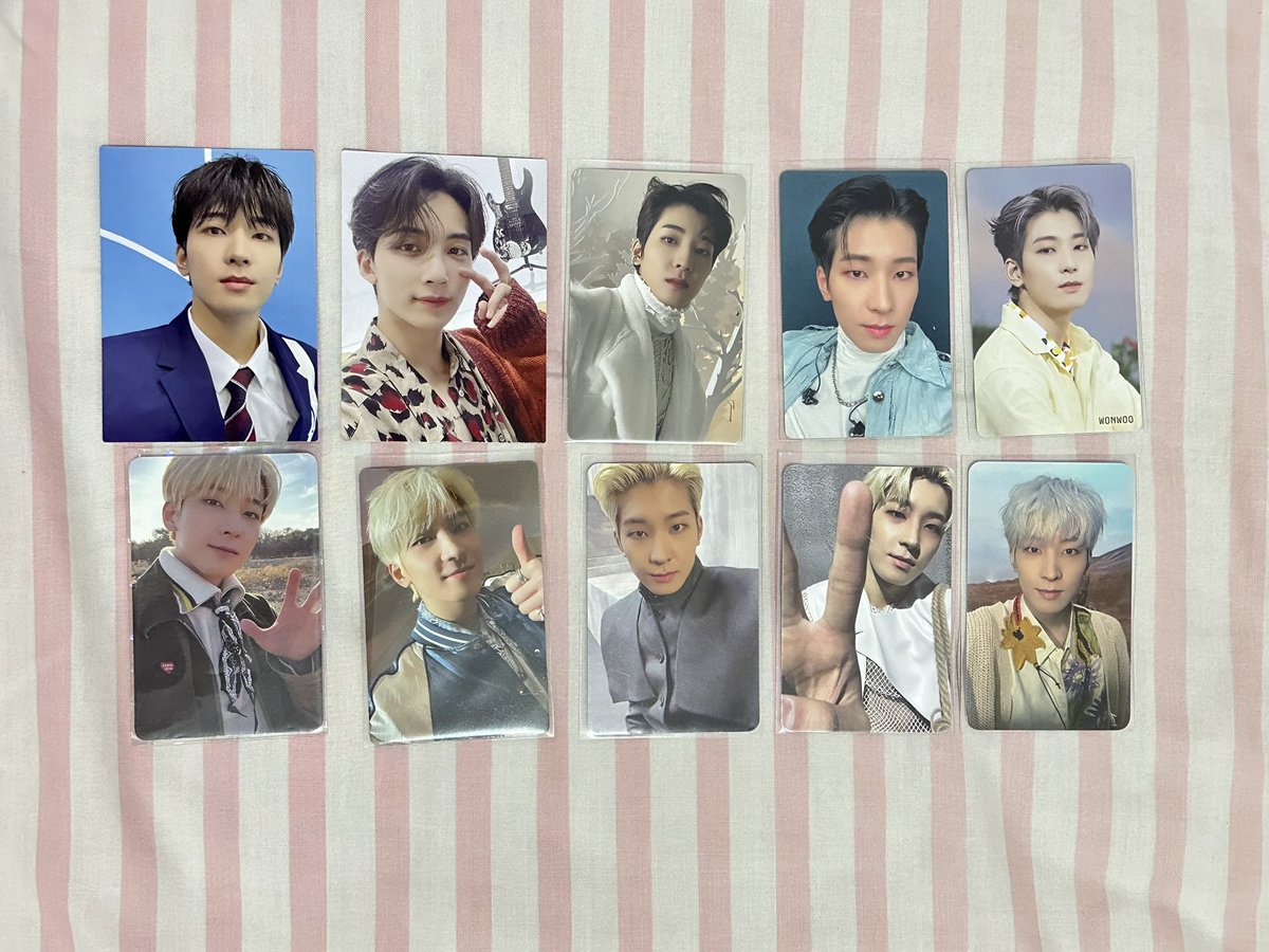 wonwootiful's tweet image. hallo guyss, aku mau wts ini semua tp udah ga update lg sm harga pasarannya, ada yg mau bantu discuss dan offer? aku prefer take all dan cod jis/lotte ya guyss

wts all about wonwoo photocard
dom jakbar/jakpus
bisa cod jis day 2/lotte tanggal 4 februari