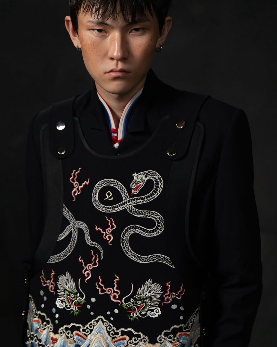 Outlander Magazine tweet media