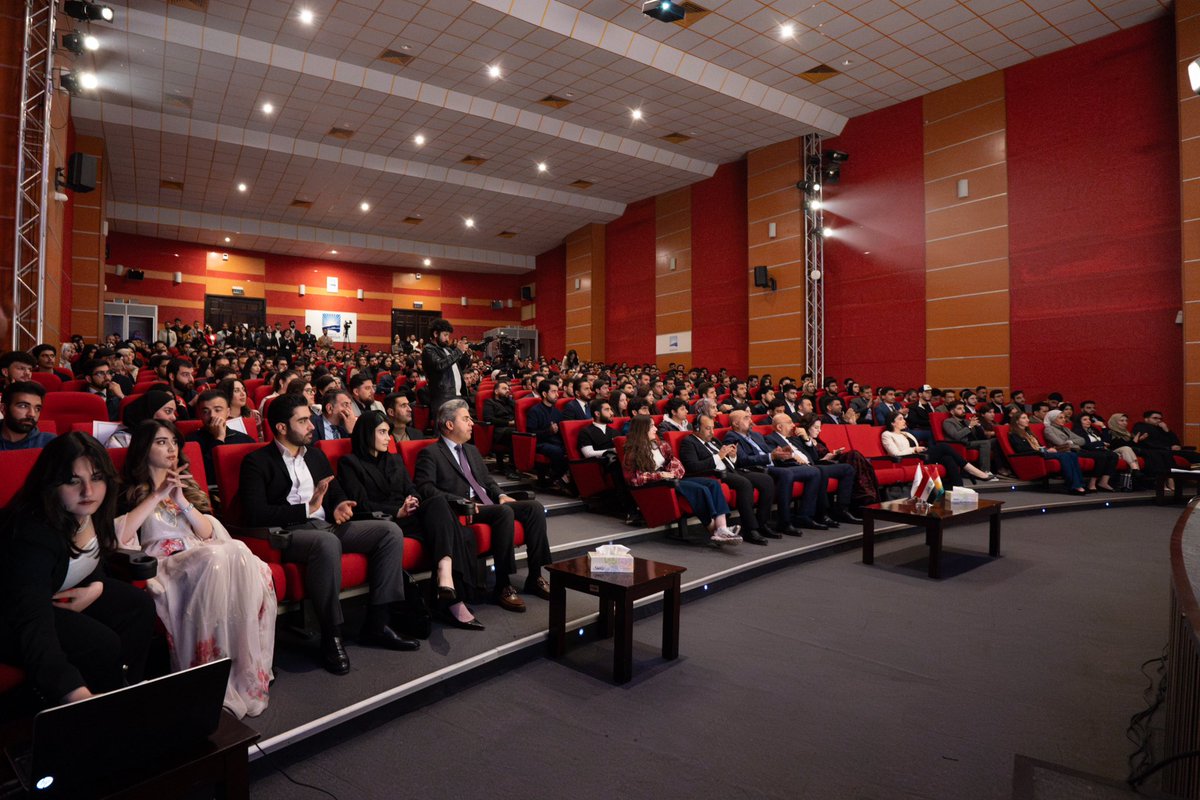 Adamrizgar's tweet photo. AI and technology are reshaping the future, and #futtalks @UKH_official brought insightful discussions on adapting to change. A truly thought-provoking event and a strong call for youth to engage, learn, and lead the way forward.
Among the speakers, @RuwaydaMustafah emphasized that success doesn’t come right away—it takes perseverance, passion, and the determination to never give up.