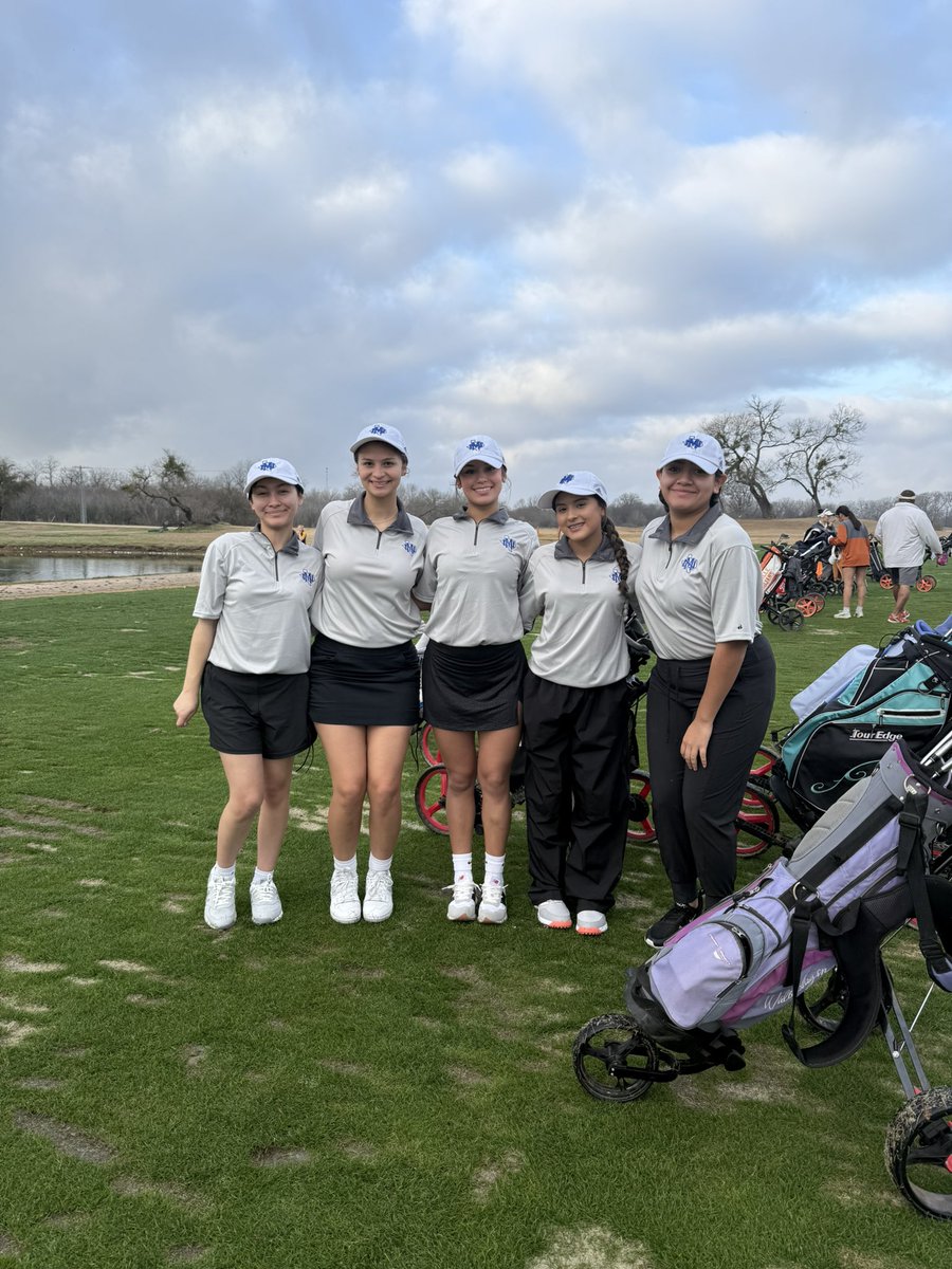 Lady Mustangs at Floresville today ⛳️