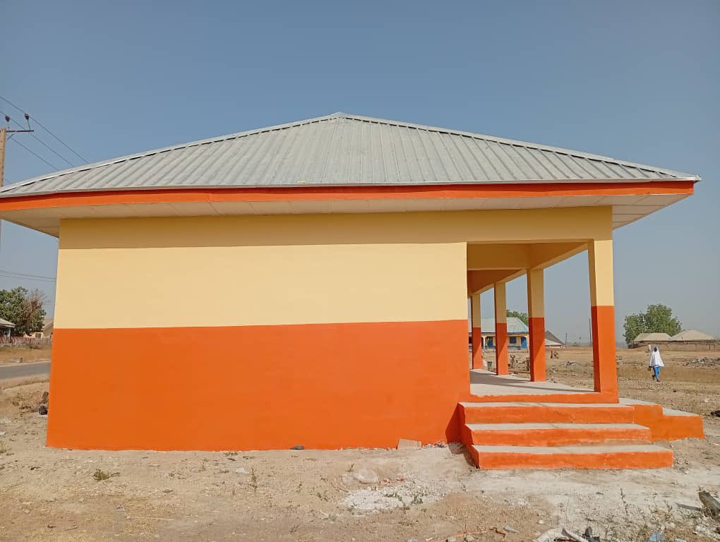 MESLfoundation1's tweet photo. The foundation doesn’t just build; we build to standard. An inspection visit to ubandoma junior secondary school new bussa. https://t.co/6wEQFgNShP