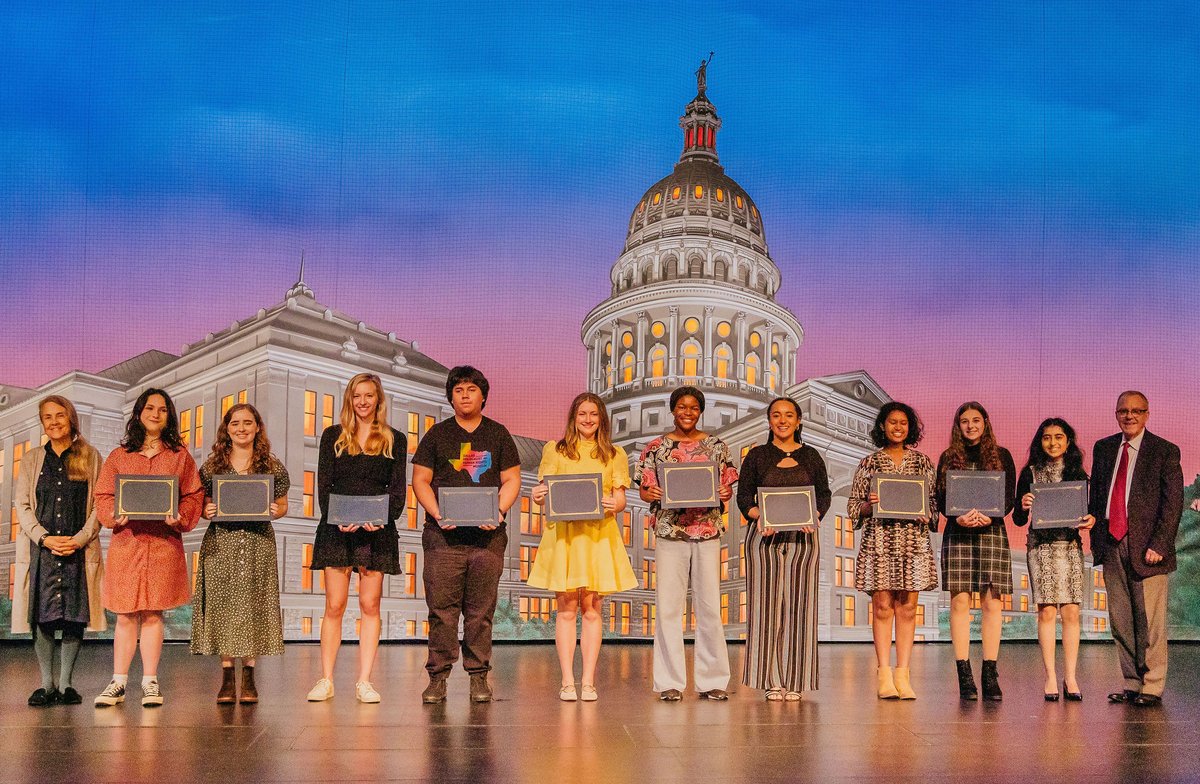 Our February newsletter is out, with updates on the Legislative session, grant deadlines, professional development opportunities, the Poetry Out Loud state competition on 2/22, and more!
conta.cc/4hGoBW0

Photo: Amanda Klaus