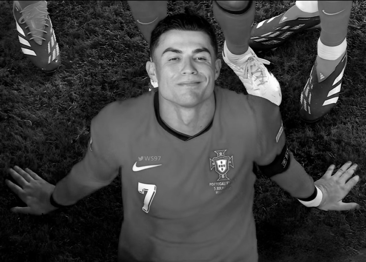 عزيزي المدريدي أو شبيح كريستيانو ، ما هي اللحظة المفضلة للدون بعمر الثلاثين ؟
#CR40