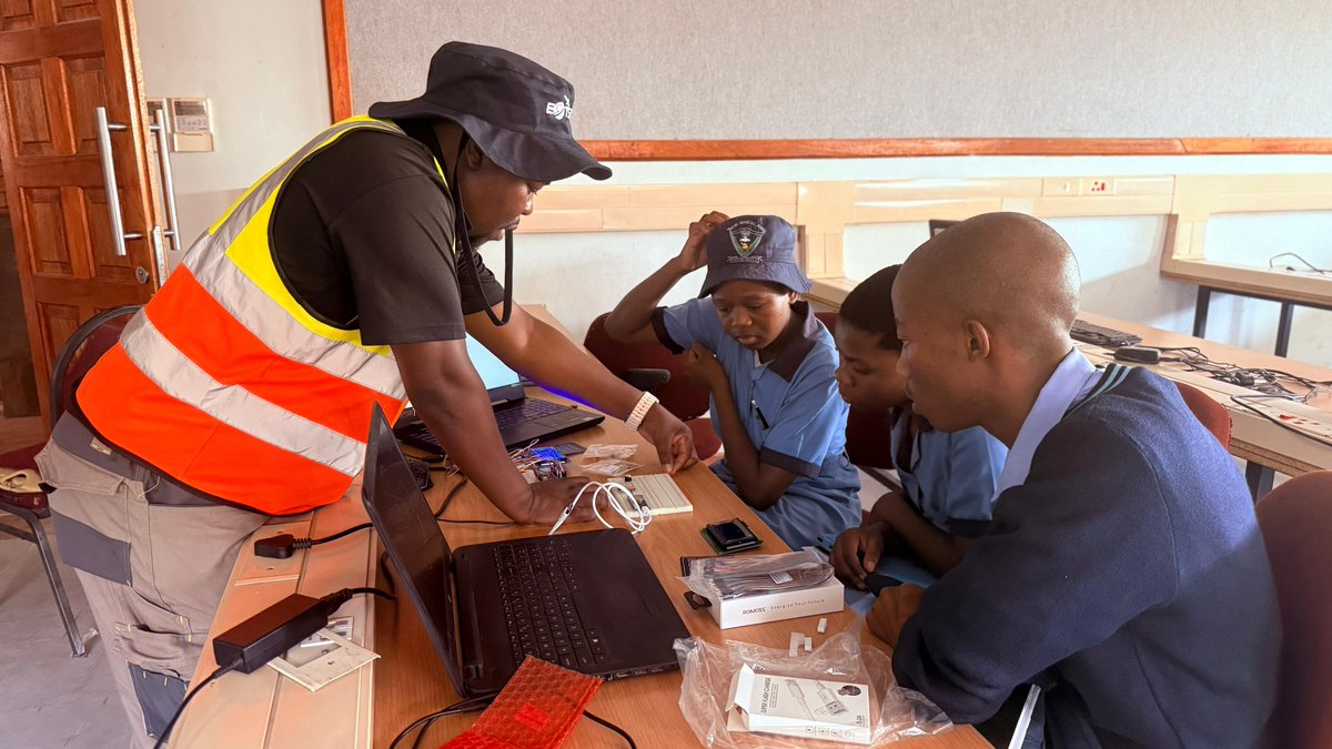 biustbw's tweet photo. We are excited to share that the BOTSAT-1 Senior Schools Training Workshop  by BIUST BOTSAT-1 team is still in full swing at Tsabong Unified School and Shakawe Senior School!

#BOTSAT1 #SatelliteTechnology #InnovationInEducation #BIUST #FutureOfLearning #TechInSchools https://t.co/EWfTuGgqu1