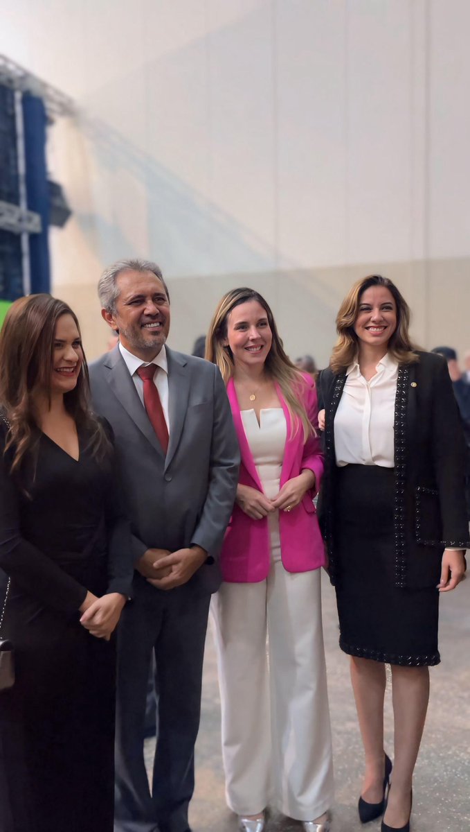 adpec_oficial's tweet photo. 📍A presidenta da ADPEC, Kelviane Barros, esteve presente na cerimônia de posse da nova direção do Tribunal de Justiça do Ceará, realizada na última sexta-feira (31), no Centro de Eventos do Ceará.

A ADPEC deseja um profícuo mandato aos novos dirigentes! https://t.co/glWUE4Z473