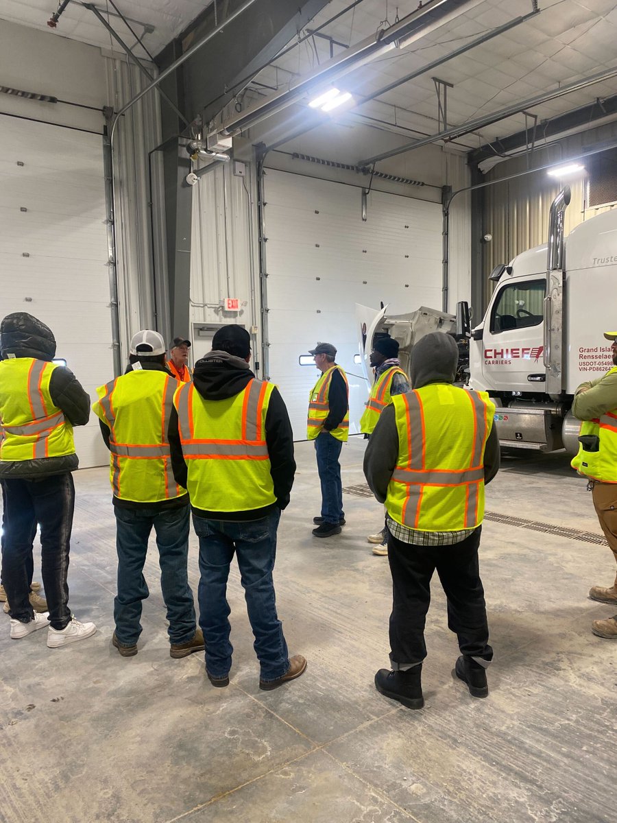 ChiefCarriers's tweet photo. It was a pleasure welcoming a group of bright students from the Hastings Central Community College Trucking Program to our facility! These future drivers got hands-on experience, seeing up-close what life in trucking is all about.
#FutureTruckers #LeadLikeChief https://t.co/McEy4AY0CX