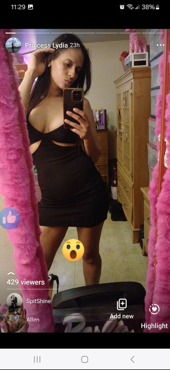 Spanish_Fly329's tweet photo. 🖤👑 https://t.co/4PUEt7AS14