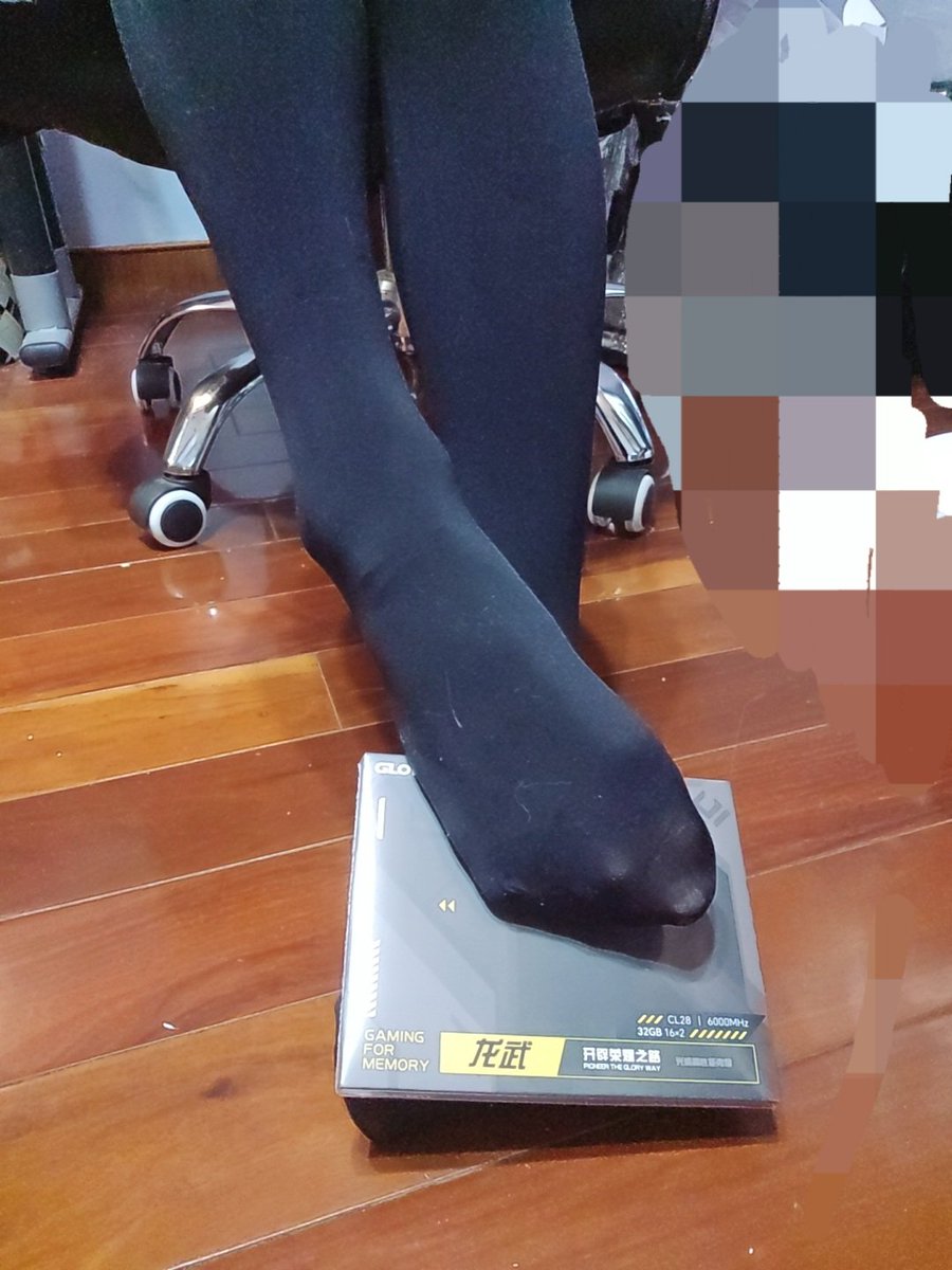 KraitgMAX's tweet photo. Bro春节装机被黄狗当猴耍
So, https://t.co/me03CZ6DXz