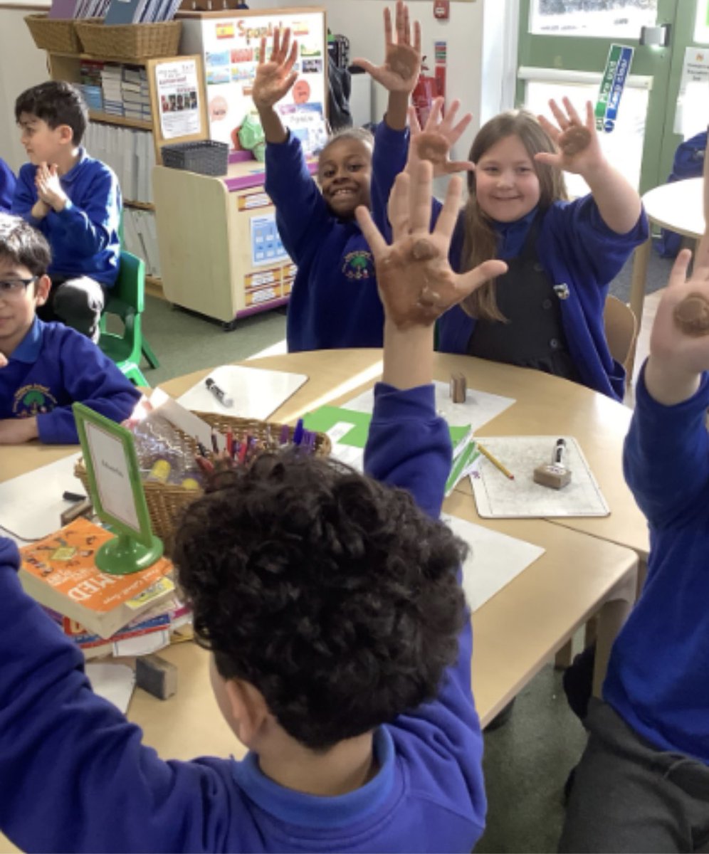 Y4 have been learning about states of matter in Science. We have been exploring the properties of each state and how particles are arranged. We then investigated how some materials can change state when heated or cooled. We explored: melting, freezing, condensing and evaporating.