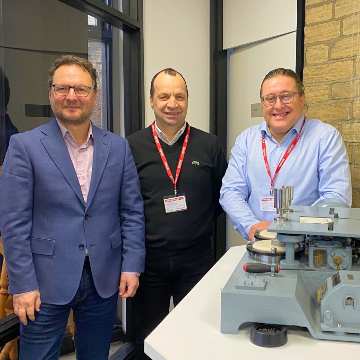 JamesHHeal's tweet image. 🏭  A great visit, from a great team  🏭   

Last week we hosted one of our longest serving Sales Channel Partners to our Halifax HQ, and it was so brilliant to see them.

Thanks for taking the time to come and see us, Aygenteks Team!

#TextilesTesting #Teamwork #Turkey