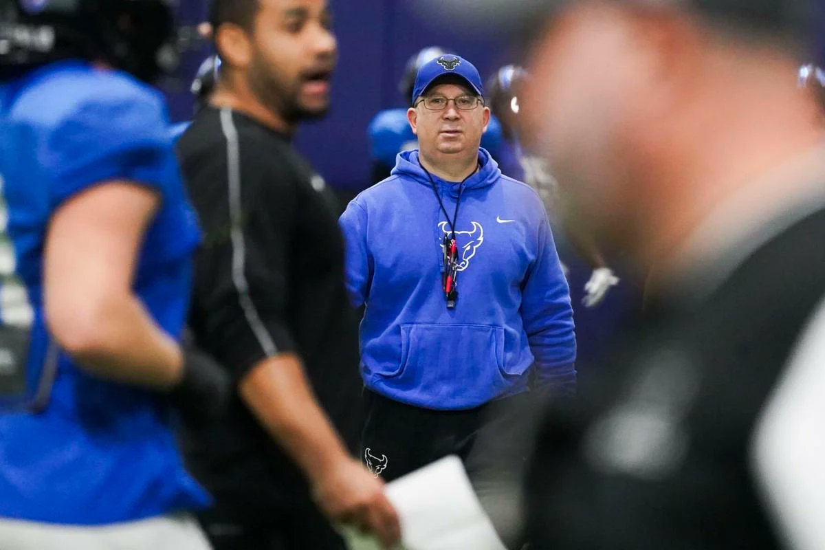 Rachel Lenzi ๐๐ปโโ๏ธ๐๐ฅ (@rachelmlenzi) on Twitter photo Pete Lembo aces the test in his first year as coach of @UBfootball -- find out why <a href="/CFN365/">College Sports Network</a> put him among the top of the class. ๐งโ๐
๐: buffalonews.com/sports/collegeโฆ Pete Lembo aces the test in his first year as coach of @UBfootball -- find out why <a href="/CFN365/">College Sports Network</a> put him among the top of the class. ๐งโ๐
๐: buffalonews.com/sports/collegeโฆ