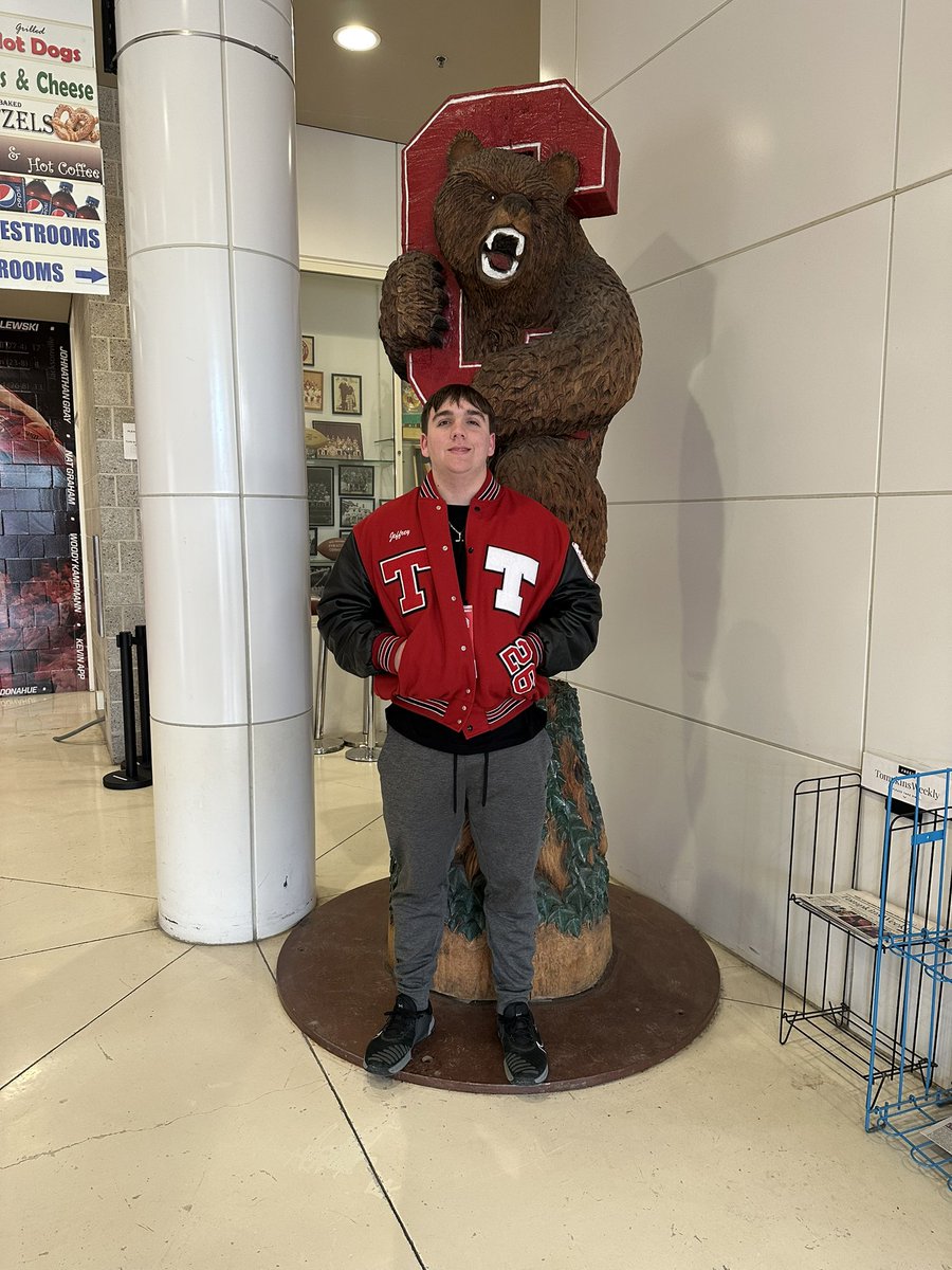 Had a Great Junior day <a href="/BigRed_Football/">Cornell Football</a> on Saturday ! Thank you to the staff, <a href="/JaredBackus1/">Jared Backus</a> <a href="/Sean_Reeder/">Sean Reeder</a> <a href="/CoachNort73/">Colin Norton</a> <a href="/DanSwanstrom/">Dan Swanstrom</a> <a href="/CoachBhakta/">Satyen (Suh tee yen) Bhakta</a> 

<a href="/DJRSwework/">Darren Junior Recruiting Source LLC.</a> <a href="/TippFB/">Tippecanoe Football 🏈</a>