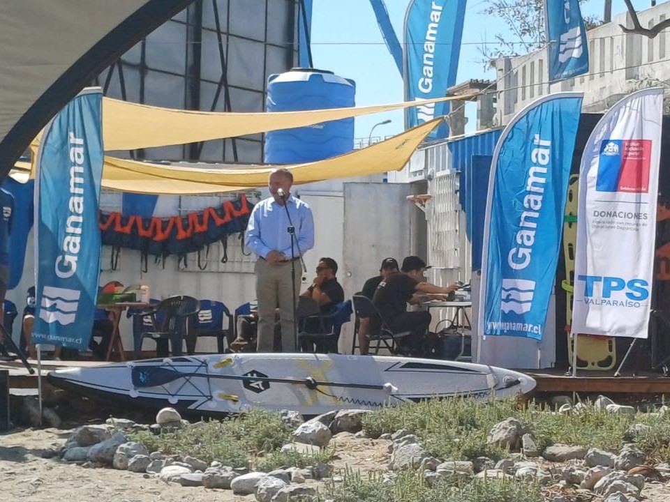 Ultraport_Chile's tweet image. 🌊✨ Nos alegramos de acompañar a #Ganamar en su lanzamiento, una iniciativa que busca acercar a niños, niñas, adolescentes y jóvenes al deporte en el mar. 🏄‍♀️🏄‍♂️ Este evento resalta el impacto de la ley de donación, con @TPS como principal ente donador.
#JuventudConPropósito