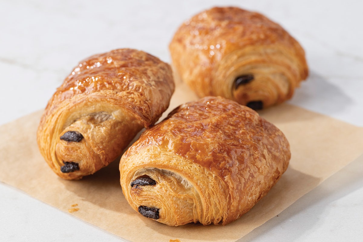 schumisnoopy's tweet photo. pain au chocolat https://t.co/2rZU15zUOn