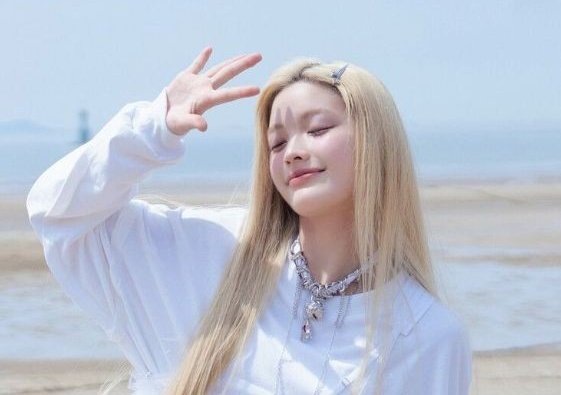rubynrk's tweet photo. to my one and only princess, happy birthday to you! i love you so much, roha! 
#IROHA #이로하 https://t.co/RZijVrGQie