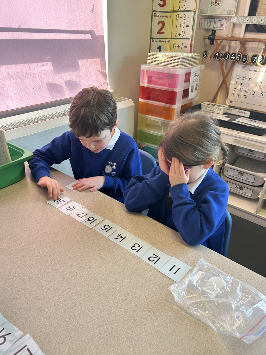 PCPFoxes's tweet image. In maths we started a new unit - numbers to 20. We played games to help us recognise numbers to 20. We had to spot the missing numbers and work out which numbers had been swapped #pcpmaths