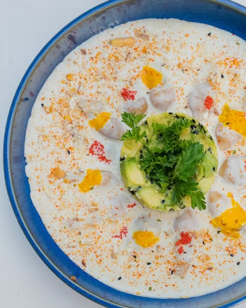 PulmaySeafood's tweet photo. Nuestras navajuelas son sencillamente adictivas, una entrada perfecta para comenzar 📷📷
¿Ya hiciste tu reserva para hoy? ¡Te estamos esperando! 📷
#pulmayseafood #seafood #vitacura #borderio #pulmay #experience #foodie #navajuelas https://t.co/60srUwrqBp