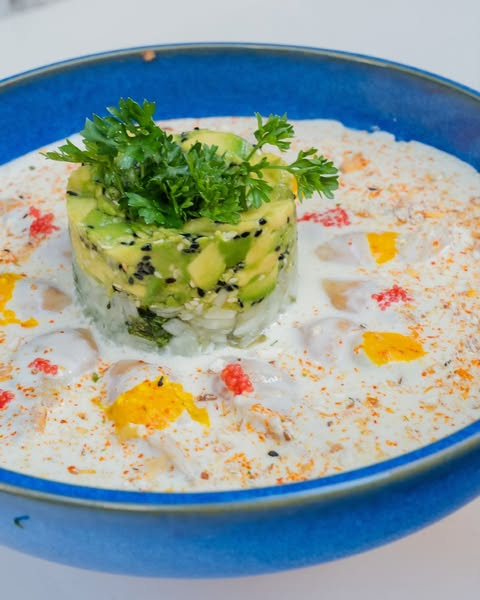 PulmaySeafood's tweet photo. Nuestras navajuelas son sencillamente adictivas, una entrada perfecta para comenzar 📷📷
¿Ya hiciste tu reserva para hoy? ¡Te estamos esperando! 📷
#pulmayseafood #seafood #vitacura #borderio #pulmay #experience #foodie #navajuelas https://t.co/60srUwrqBp