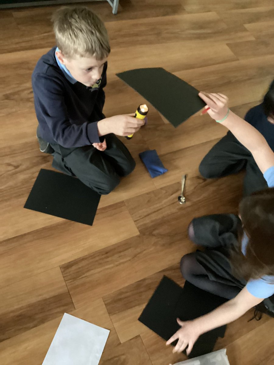 thingwallprima1's tweet photo. ๐๐ Y3 have been testing different objects based on how reflective they are. They used vocabulary including opaque, transparent and translucent to describe different materials and state whether they are reflective of light or not.ย @OakTreesMAT #TPSscience #TPScollaaboration ๐๐ https://t.co/9PZ8SKPcCZ