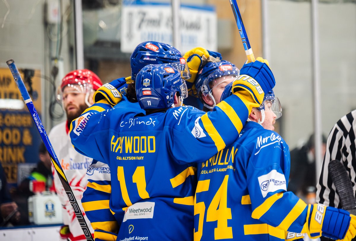 Leeds Knights (@leedsknights) on Twitter photo Don't forget we've got another 𝙈𝘼𝙎𝙎𝙄𝙑𝙀 game this Sunday! 🏒
It's 1st vs 2nd in the NIHL National Division, with only 1 point separating the sides! It doesn't get any bigger than this! 😤
🎟️ tinyurl.com/pm788m77
Match Night Sponsor - <a href="/LeedsTrinity/">Leeds Trinity University</a> Don't forget we've got another 𝙈𝘼𝙎𝙎𝙄𝙑𝙀 game this Sunday! 🏒
It's 1st vs 2nd in the NIHL National Division, with only 1 point separating the sides! It doesn't get any bigger than this! 😤
🎟️ tinyurl.com/pm788m77
Match Night Sponsor - <a href="/LeedsTrinity/">Leeds Trinity University</a>