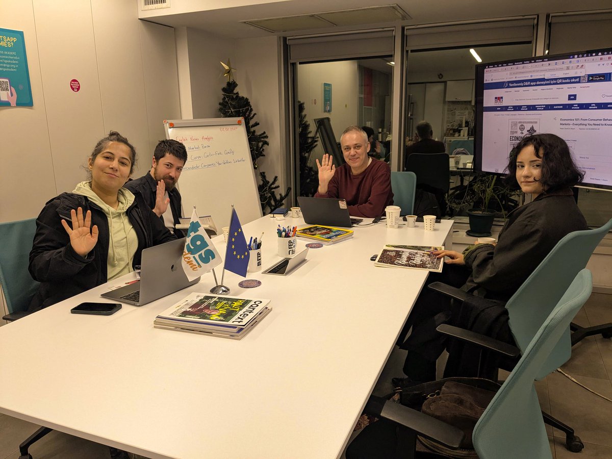 📚 İngilizce Haber Analizi Atölyesi her pazartesi Akademi'de.

🏛 Yabancı mecralardan çeşitli haberleri okuyoruz, dünya gündemini takip ederken İngilizce kelime bilgimizi geliştiriyoruz.

👩‍🏫 Gazeteciler ve ilgili alanlardan olanlar için...

📲 Başvuru: linktr.ee/tgsakademi

👋