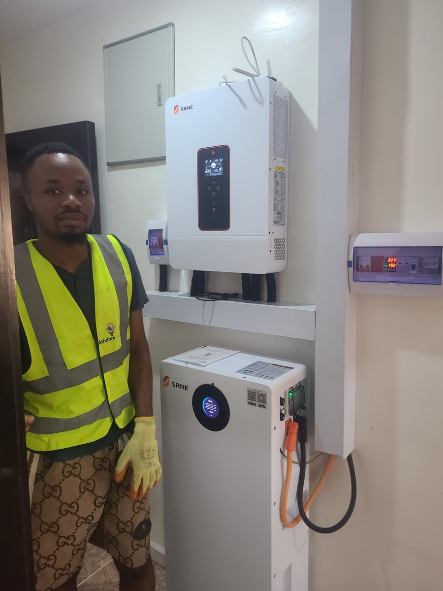 classiqman0's tweet image. I&apos;m a solar technician.  To get your own solar system, send a dm for quotation.