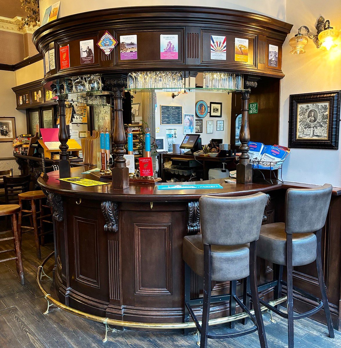 London Pub Map tweet media