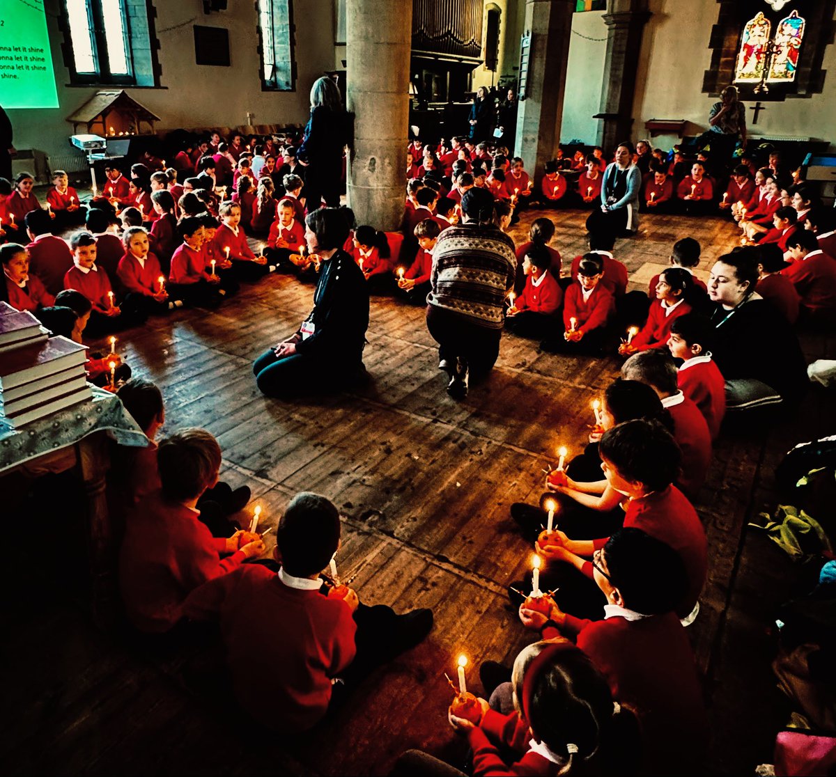 EastMortonCEP's tweet photo. Candlemas 2025. A time for reflection and illumination as we look ahead with hopeβ¨π― Halfway between Christmas and Easter ! #Candlemas #LetYourLightShine #Shareyourlight @WeAreBDAT @StLukes_StMarys https://t.co/Pfyx0CFaH4