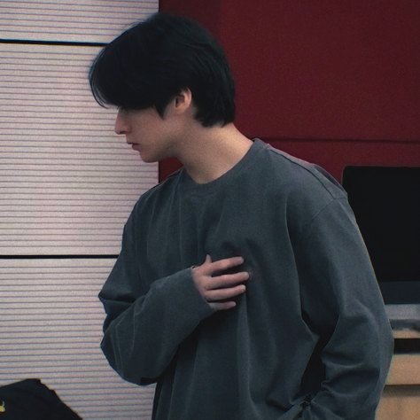 byffran's tweet photo. ⤹ au #minsung    
a través del tiempo 🕰

donde jsung pertenece a la realeza en un tiempo pasado, y por accidente por culpa de un relicario cambia toda su vida. O, donde mnho es un gran bailarín que en su vida organizada se topa un chico dulce y torpe que parece de otro tiempo. https://t.co/nqYEfKHyJ8
