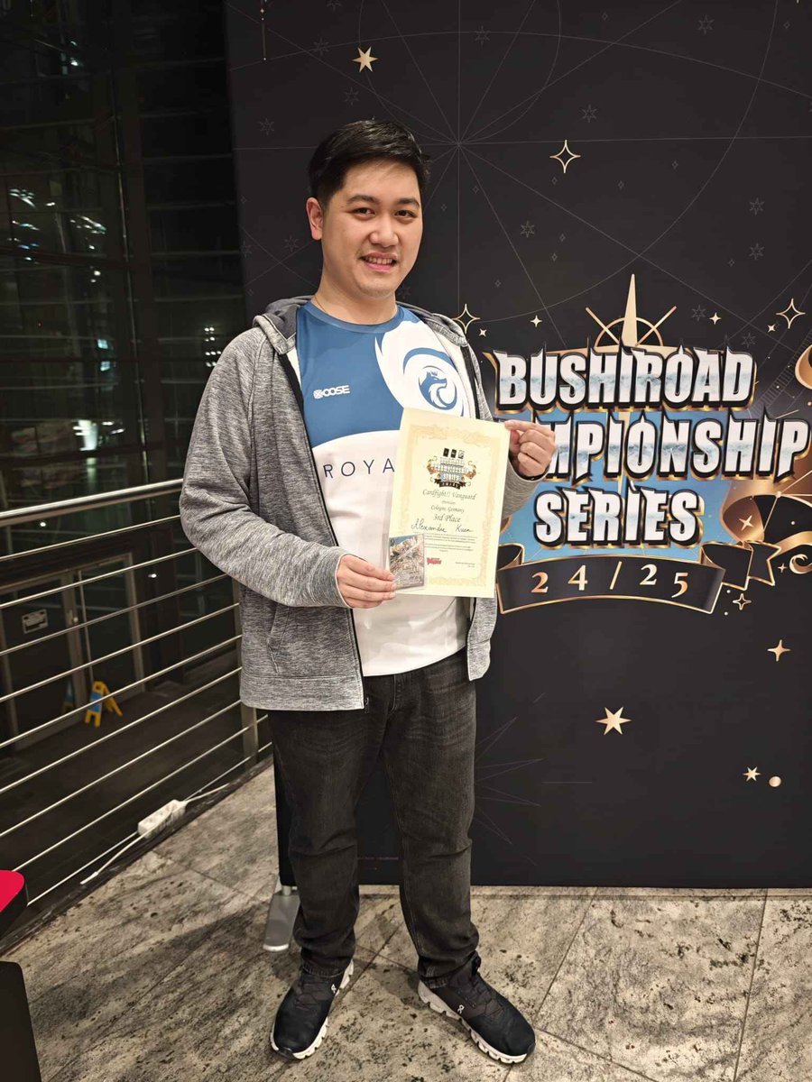 RoyalBlue_GG's tweet image. Second invite in the bag! @Forry140 is returning to @cfvanguard_en worlds back to back to back by coming in 3rd at #BCS Cologne Germany 📷 in the format premium. Congratulations!!

And cheers to the whole team for a great performance.

#tcg #tradingcardgames #tradingcards