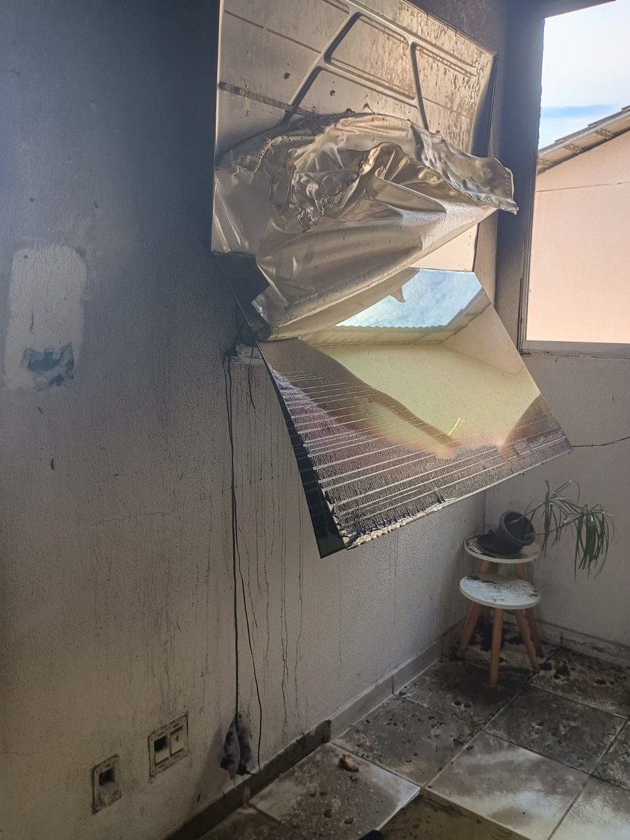 HiagoPecli's tweet photo. 😭😭😭😭uma luta para conquistar as coisa e ver tudo se perde assim mais graça a Deus minhas filha estão bem 🙌🏼😭quem puder ajuda rapaziada que Deus abençoe https://t.co/YkQKiVtS5U