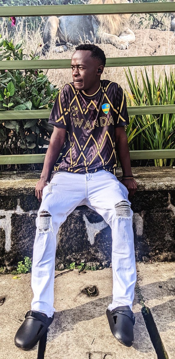 trenchnax's tweet photo. @UmukundwaLilly From RWANDA 🇷🇼❤️❤️❤️ https://t.co/uBqaty9Md3