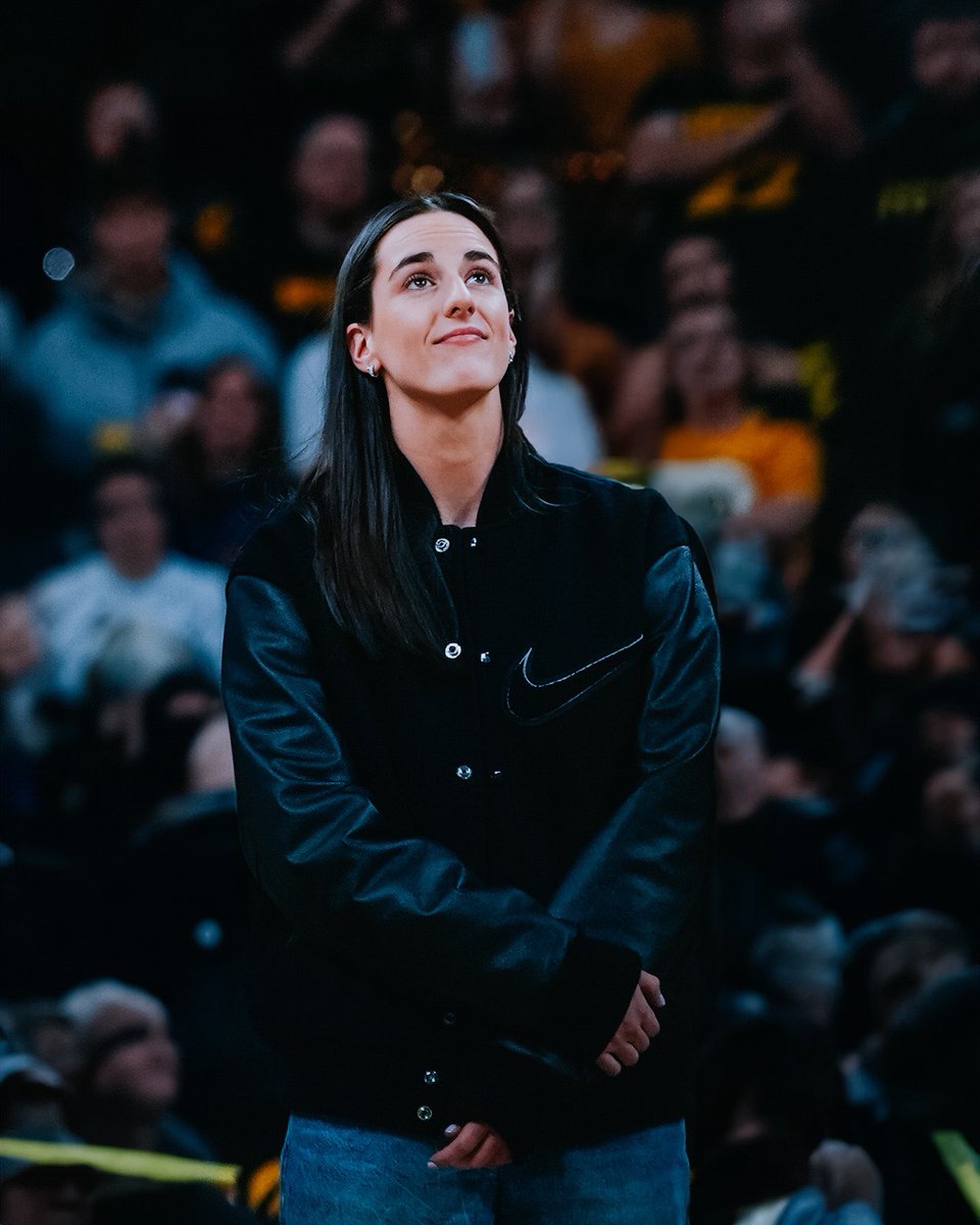 No. 22 in the rafters cements an unparalleled legacy that Caitlin Clark left on Iowa’s program and state. 

She chose a school close to her roots, and in doing so, she transformed the trajectory of women’s sports forever. 

Honored to document this extraordinary individual 🤍