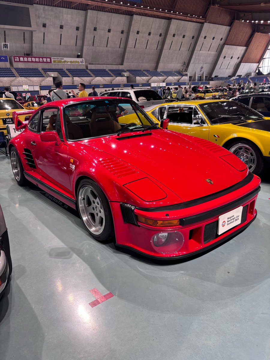 uchuta_m's tweet image. おはようございます(^○^)
本日もヨロシクで〜す(^^)☀️☁️

#TurboTuesday #Porsche911Turbo #Flatnose #エムウェーブ 2024.05.05
