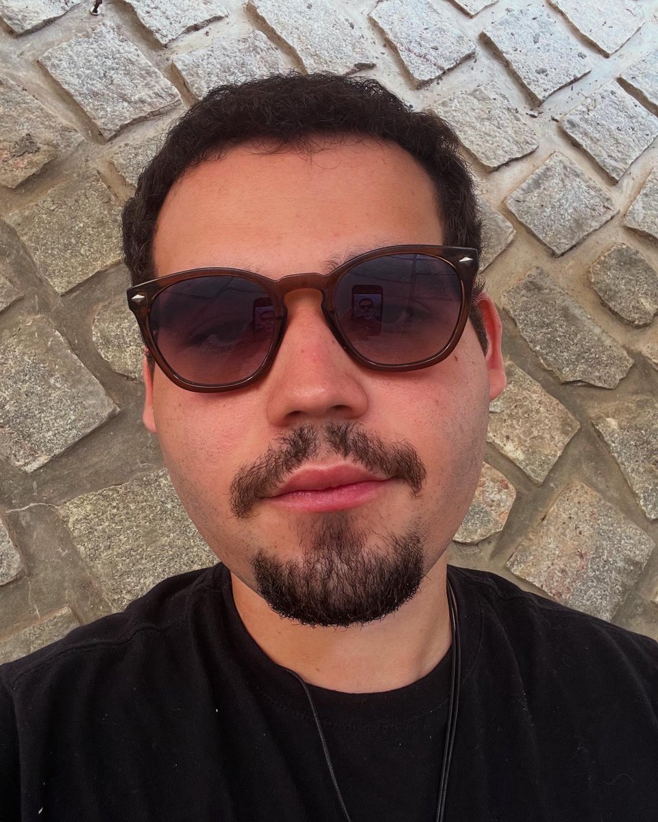 Gab.Sync tweet media