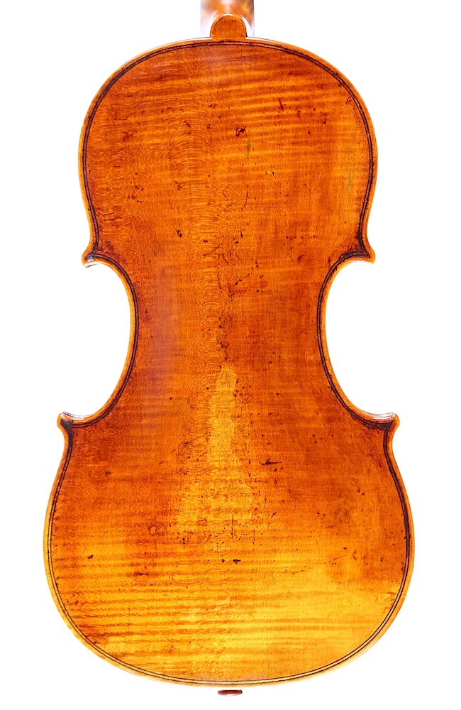 BenningViolins's tweet photo. A fine #Balestrieri-bench copy #violin crafted in 2011 by #violinmaker Eric Benning is offered for examination, trial and purchase. It has remarkable projection, ideal for the solo violinist. #violinist #violinforsale Learn more: https://t.co/J8gdR675N1 https://t.co/W2HHBSXlb3