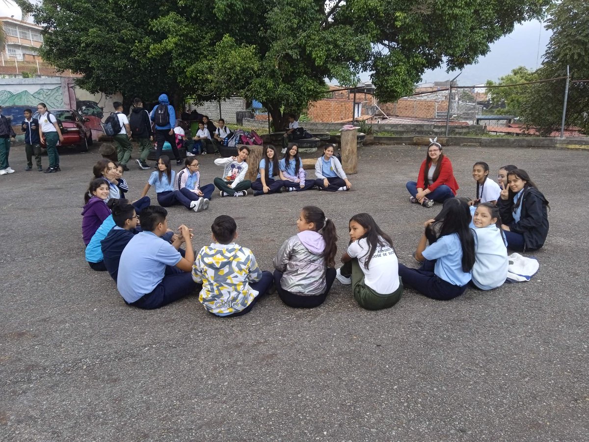 Complejo Educativo Mariscal Antonio José de Sucre tweet media
