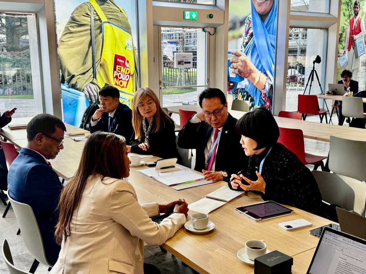 Minister of Health <a href="/ANazim2019/">Abdulla Nazim</a> met with H.E. PARK Minsoo, Vice Minister of Health &amp; Welfare, Republic of Korea, to explore opportunities  in healthcare training programs &amp; digital health solutions to enhance service delivery.