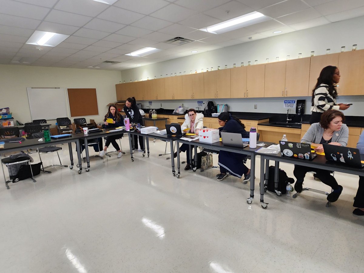 Veronica Sias (@veronica_sias) on Twitter photo Shoutout to <a href="/EducatorAshleyA/">ashley anderson</a> for an amazing PD session on poetry and writing at our Montessori workshop! <a href="/TransformDISD/">Dallas ISD OTI Public School Choice</a> Shoutout to <a href="/EducatorAshleyA/">ashley anderson</a> for an amazing PD session on poetry and writing at our Montessori workshop! <a href="/TransformDISD/">Dallas ISD OTI Public School Choice</a>