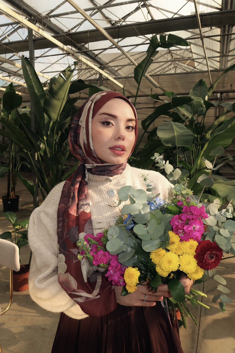 modakasmir's tweet photo. 🌸 Flower Dreams Koleksiyonumuzdan Hediye! 🌸

Yeni Flower Dreams Koleksiyonumuz ile baharın tazeliğini ve zarafetini sizlere getiriyoruz! 💐✨ 

Çekilişe katılmak çok kolay:
✅ @modakasmir hesabını takip et
✅ Bu gönderiyi RT’le
✅ Yorumda 3 arkadaşını etiketle

📅 Son katılım: 10 Şubat 2025
🏆 Kazanan açıklama: 11 Şubat 2025

Şimdi katıl, Flower Dreams koleksiyonunun en özel parçalarından birini kazanma şansını yakala! 🎁💖 Unutma, kazananı açıklamak için sabırsızlanıyoruz! 🍀✨