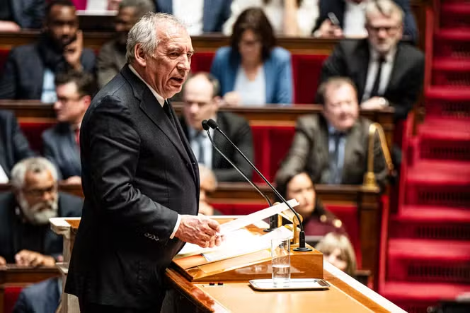AlertesInfos's tweet photo. 🇫🇷 FLASH - François Bayrou vient de DÉCLENCHER deux 49.3 en l’espace de 40 minutes à l’Assemblée nationale. https://t.co/N3y4vqNB9D