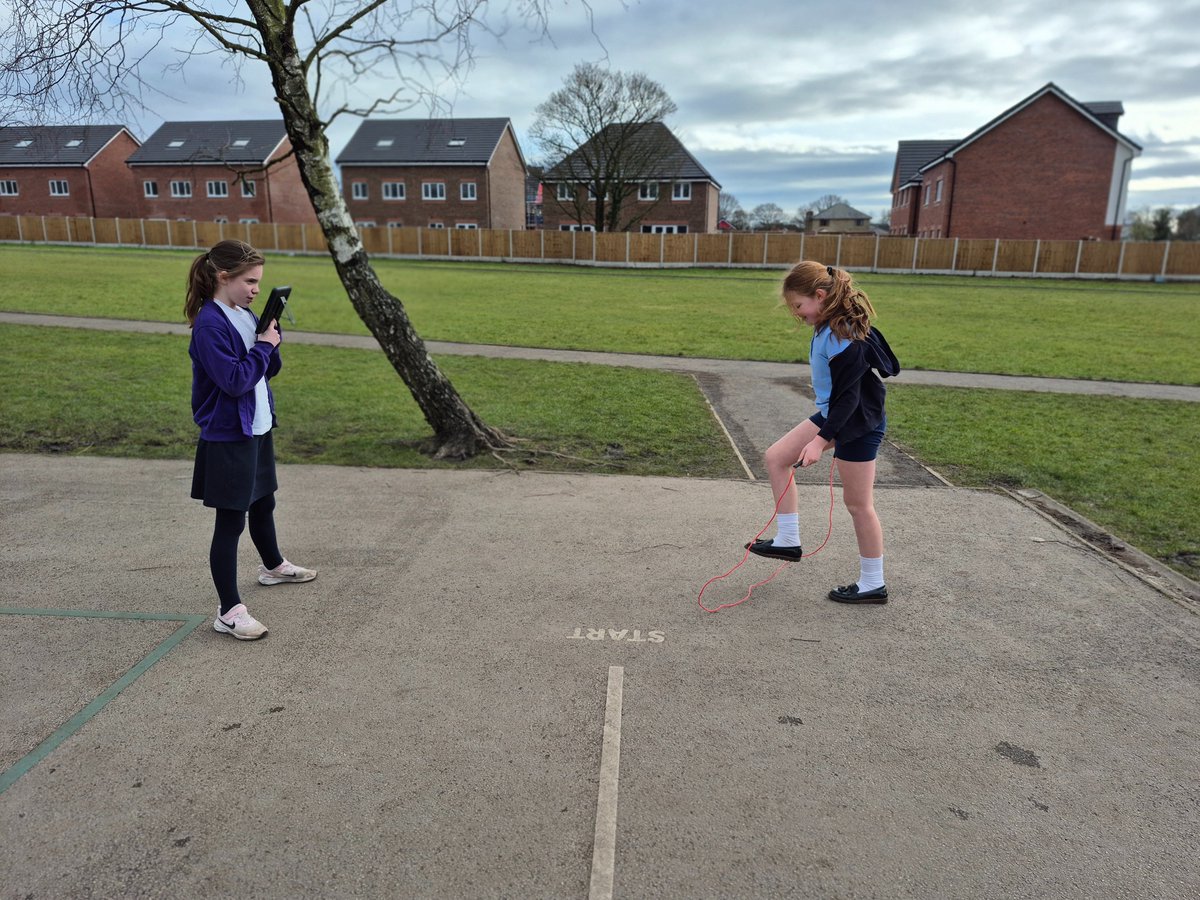 CCCRPrimary's tweet photo. How does exercise affect our heart rate? Year 6 planned, carried out and made conclusions for their own science investigations #cccrscience https://t.co/tOo0Lx3PHS