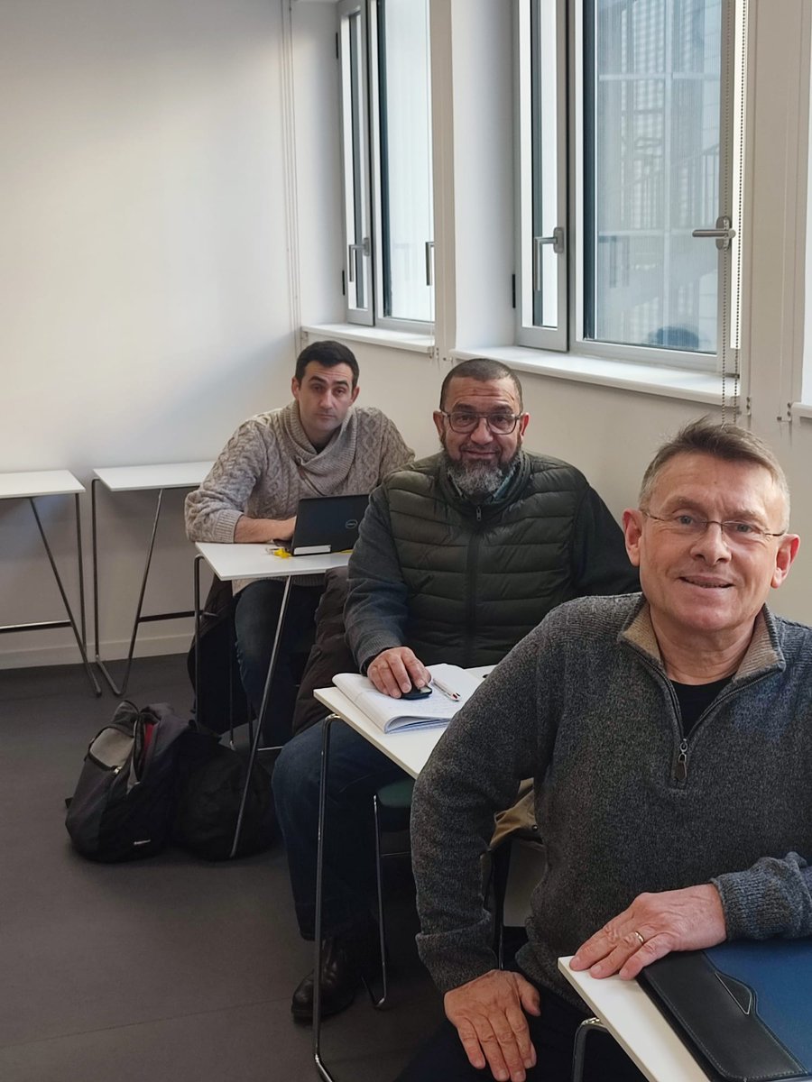 AcademieAPS's tweet photo. Suite des cours au coeur du D.U Economie et Management publics : la protection sociale délivré par l'université de Paris Panthéon Assas. Les étudiants ont assisté toute la journée au module de Jean-Claude Barboul sur les différents types de financement. https://t.co/lo1NwkCWtX