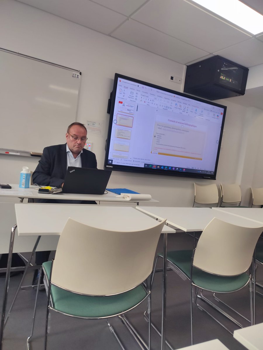 AcademieAPS's tweet photo. Suite des cours au coeur du D.U Economie et Management publics : la protection sociale délivré par l'université de Paris Panthéon Assas. Les étudiants ont assisté toute la journée au module de Jean-Claude Barboul sur les différents types de financement. https://t.co/lo1NwkCWtX