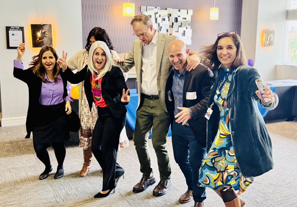 Seidlitz_Ed's tweet photo. What a FANTASTIC time we had at #WhatsWorking25 last week! Thanks to all the friends who came out to see old friends, make new ones, & share success stories for supporting #LanguageLearners! What was your favorite moment? https://t.co/vbTvS5kKO4