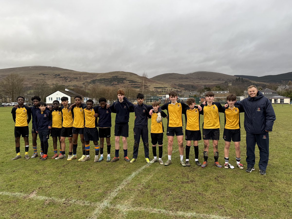 RGC PE & Sport (@rgcsport) on Twitter photo Congratulations to our S3 Football team who beat Dollar Academy 3-2 this afternoon in the QF of the Independent Schools Cup. ๐โฝ๏ธ๐
#rgcsport <a href="/robertgordons/">Robert Gordon's College</a> <a href="/robin_macp/">Robin Macpherson FRSA ๐งก</a> <a href="/cak13/">Clare Smith</a> Congratulations to our S3 Football team who beat Dollar Academy 3-2 this afternoon in the QF of the Independent Schools Cup. ๐โฝ๏ธ๐
#rgcsport <a href="/robertgordons/">Robert Gordon's College</a> <a href="/robin_macp/">Robin Macpherson FRSA ๐งก</a> <a href="/cak13/">Clare Smith</a>