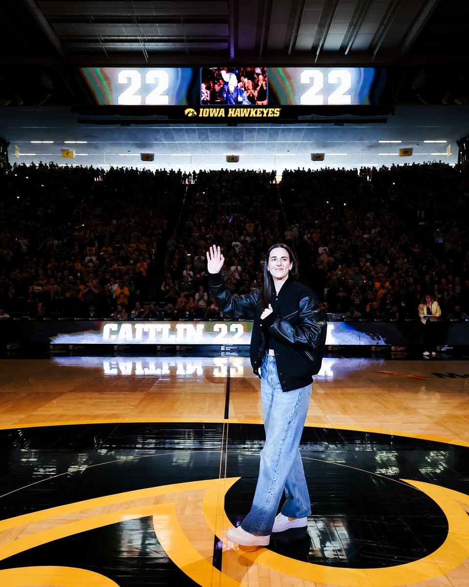 The Iowa Hawkeyes tweet media