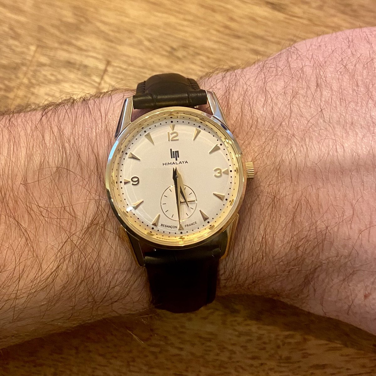 Colis reçu. Rien a dire, <a href="/TempusShop/">TEMPUS SHOP</a> c’est réactif ! 

Merci à l’influenceur <a href="/Retrhorlogerie/">R</a> d’avoir mis en lumière les soldes de fou ! 

(C’est faux, j’avais prévu d’acheter avant)